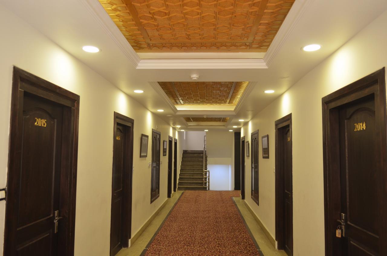Hotel The Valley View Kashmir Srīnagar Dış mekan fotoğraf