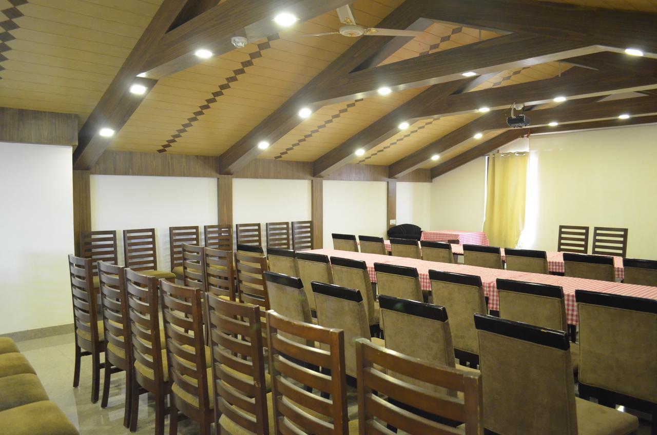 Hotel The Valley View Kashmir Srīnagar Dış mekan fotoğraf